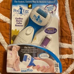 Ped Egg Power wireless calluses remover with bonus soothing head